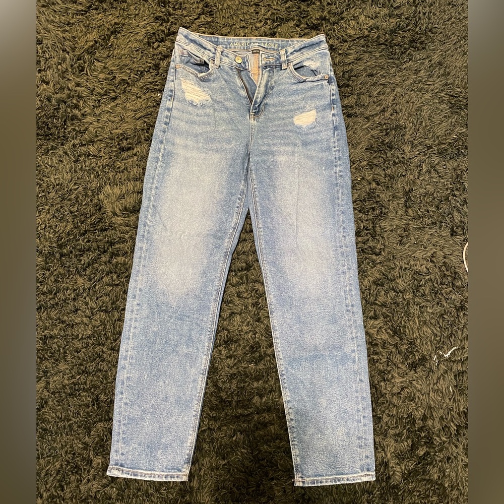 American Eagle mom straight, size 2 reg